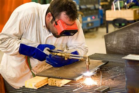 How to Use Welding Magnets - Welding Headquarters