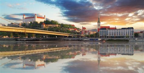 National Holidays in Slovakia in 2022 | Office Holidays