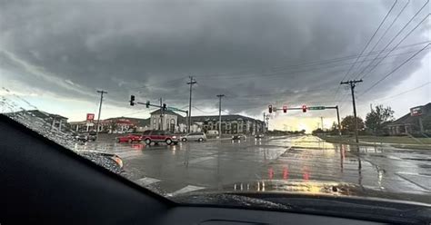 Terrifying Moment Monster Tornado Rips Through Oklahoma With Tennis ...