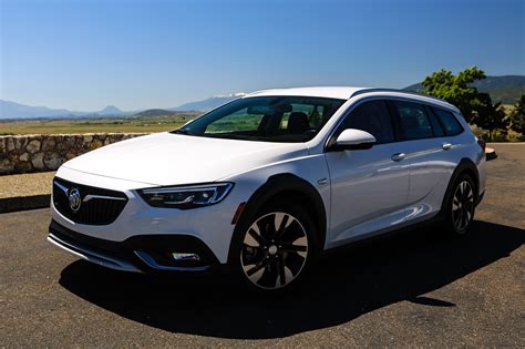 2018 Buick Regal TourX Essence AWD Quick Take Review | Automobile Magazine