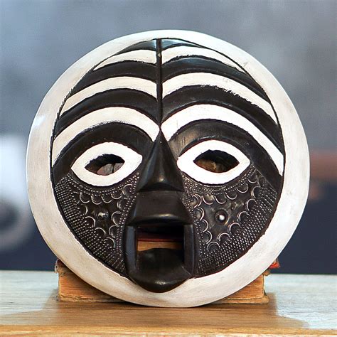 UNICEF Market | Circular West African Mask Handcrafted and Painted ...