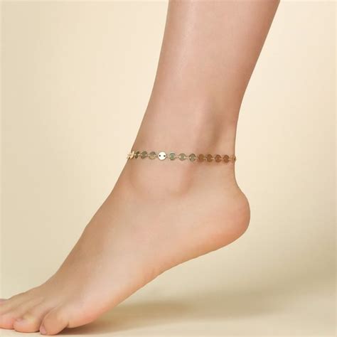 The Ankle Bracelet : How to Buy the Perfect Anklet for You