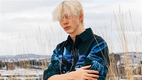 Meet MrSavage, the bleach blond Norwegian Fortnite savant with millions of followers - Vogue ...