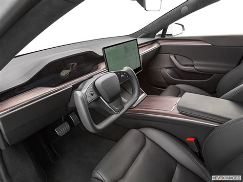 2023 Tesla Model S Base Trim: Price, Review, Photos (Canada) | Driving