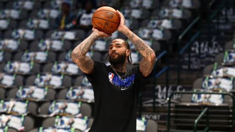 Mavericks: Willie Cauley-Stein all over the court in impressive pickup game