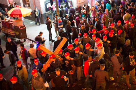 Bourbon Street Balcony Party | Mardi Gras 2016 | Bourbon Vieux Review