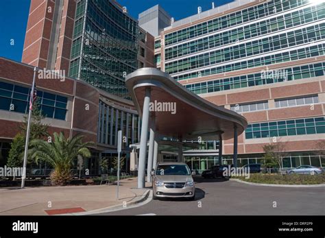 Shands Cancer Hospital and Medical Center at the University of Florida in Gainesville Stock ...