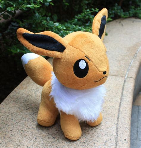 Pokemon eevee, Pokemon, Pokemon plush