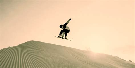 Snowboarding on Sand Dunes is More Popular than You Think : r/sandboarding