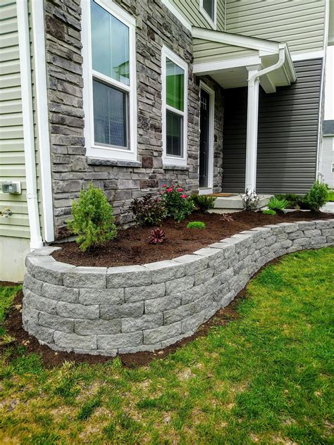 Flower bed & Landscape Part 2: The Reveal - Home Sweet Roman Landscaping Blocks, Small Front ...