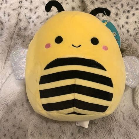 Bee squishmallow! (SUNNY) 🤑 in 2022 | Bee, Plushies, Squishies