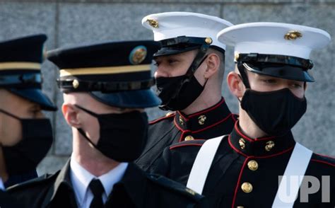 Photo: Pearl Harbor Day Ceremony at the World War II Memorial in Washington, DC - WAP20201207308 ...