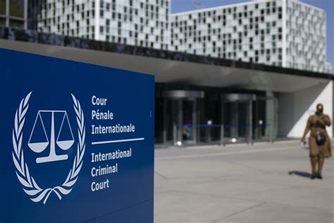 Zelenskyy meets with International Criminal Court, Dutch leaders in ...