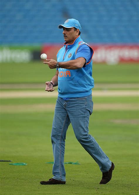 Ravi Shastri named India coach until 2019 World Cup