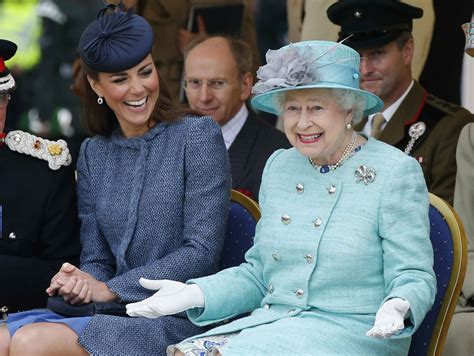 How Do Queen Elizabeth and Kate Middleton Get Along? | POPSUGAR Celebrity