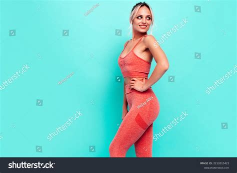 Sexy Fitness Smiling Woman Pink Sports Stock Photo 2212015423 ...