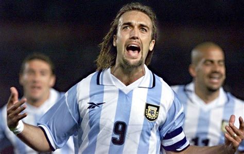 Gabriel Batistuta: A Feared and Prolific Striker - Megasoccer