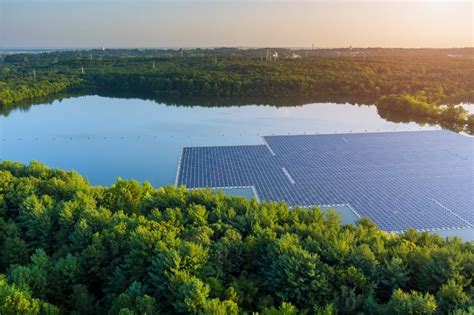 Exploring the Potential of Floating Solar Farms - Market Insights