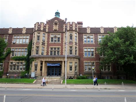 university-of-toronto-schools-high-school-bloor-street-west | Loulou