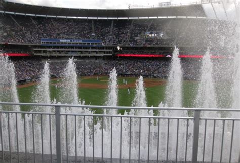 Kauffman Stadium Water Spectacular - Kansas City Fountain Tours