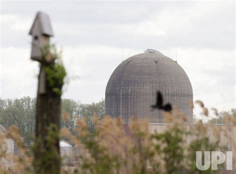 Photo: Indian Point Nuclear Power Plant Closes in New York ...