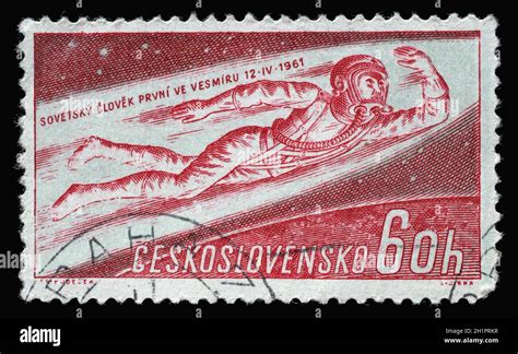 First man in space 1961 stamp hi-res stock photography and images - Alamy