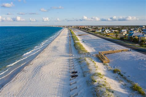 Mexico Beach Wins G&G’s Favorite Southern Beach Town Bracket – Garden & Gun