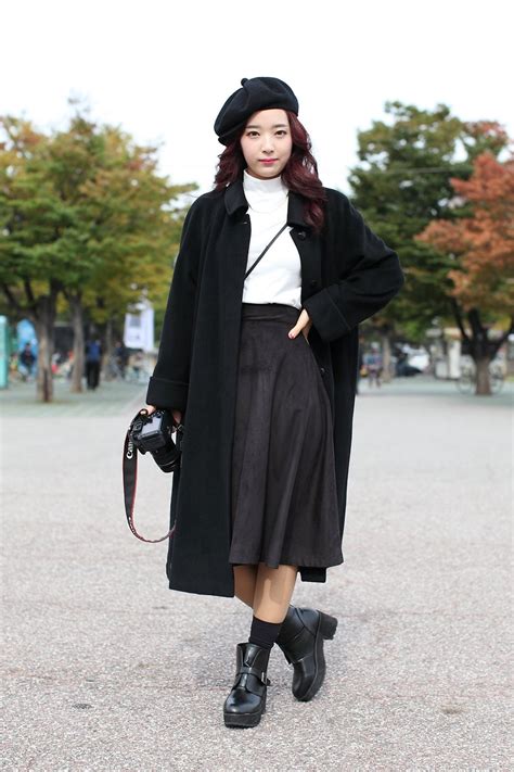 South Korea Street Style - Seoul Fashion Week