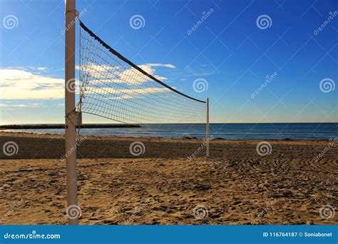 Volleyball Net on the Beach Stock Image - Image of sunlight, coastline ...