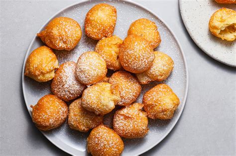 Easy Classic French Beignets Recipe