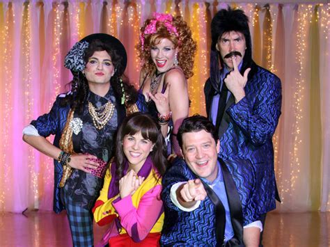 '80s nostalgia can't save this Dallas theater's mess of a musical ...