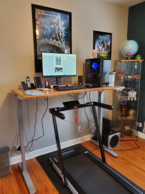 My setup with treadmill : r/StandingDesk