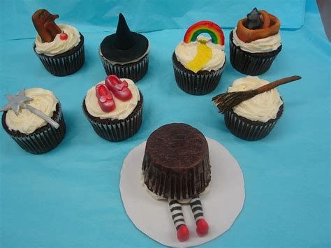 wizard of oz | Cupcake cakes, Just desserts, Sweets desserts