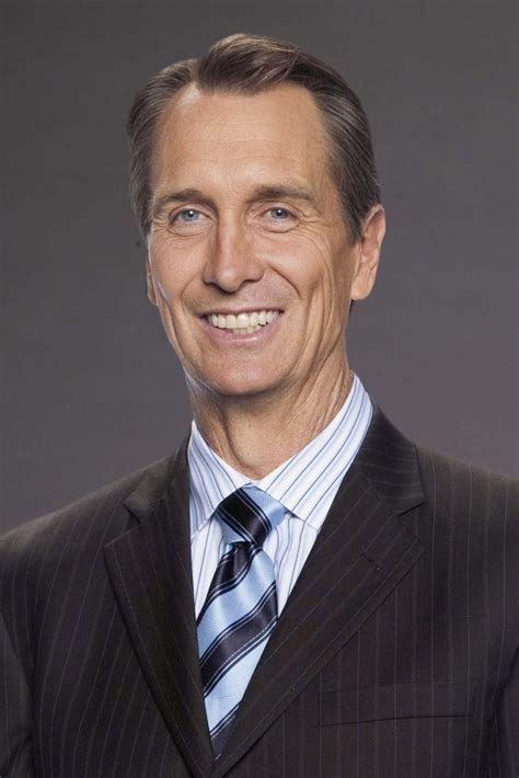 Hire Commentator Cris Collinsworth for your Event | PDA Speakers