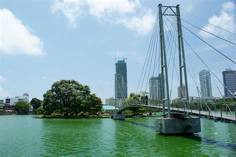 Beira Lake & Park | Attractions in Sri lanka