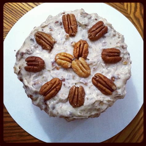 Julie Vision in the Kitchen: Butter Pecan Cake