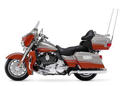 HARLEY-DAVIDSON CVO Ultra Classic Electra Glide (2008-2009) Specs, Performance & Photos ...