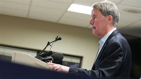 Mayor Joe Hogsett speaks after winning the democratic primary