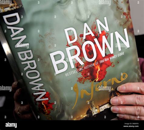 Dan Brown book cover Inferno Stock Photo - Alamy