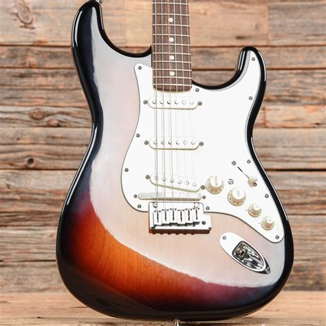 Fender VG Stratocaster Sunburst 2007 – Chicago Music Exchange