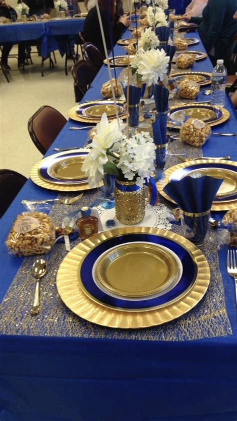 Great dollar store set up. Tablecloths should be longer though. | Table decorations, Dining ...