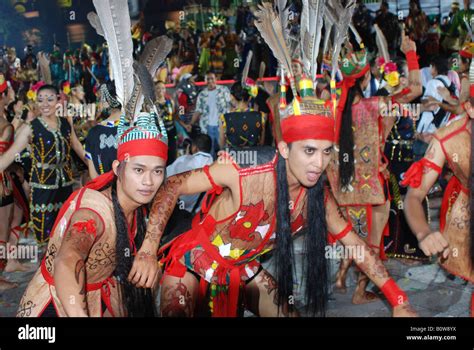 Bajau natives dance during Colours Of Malaysia celebration Stock Photo - Alamy