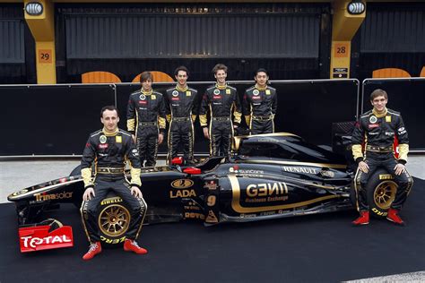 Lotus Renault F1 Team 2011 HD desktop wallpaper : Widescreen : High Definition : Fullscreen