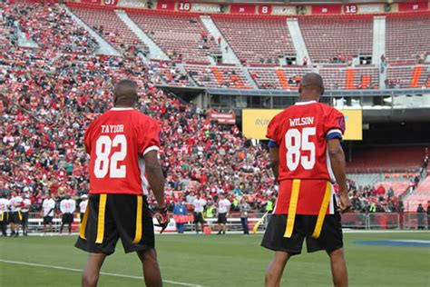 PHOTOS: 49ers Legends play final game at Candlestick Park | abc7news.com