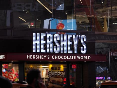 Hershey S Chocolate World on Times Square, New York. Editorial Stock Photo - Image of neon ...