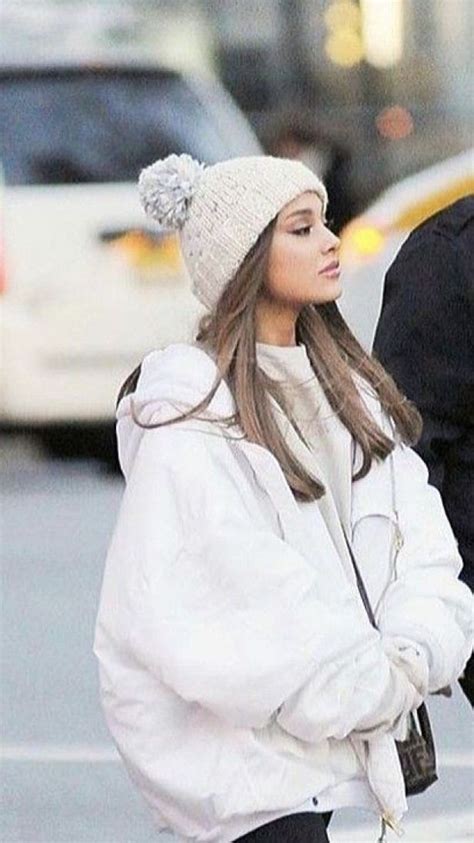 Big winter coat ardiana grande | Cute Ariana Grande’s Outfits | Ariana ...