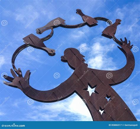 Sculpture in rusted iron editorial photography. Image of modern - 85886517