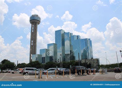 Reunion Tower editorial stock image. Image of neighbourhood - 280006409