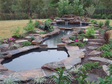 30+ Large Pond Landscaping Ideas – DECOOMO