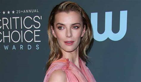 Betty Gilpin (‘GLOW’) interview on exploding circus of Muppet-insanity - GoldDerby